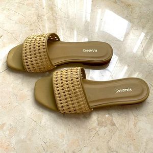 Kaansas Sandals